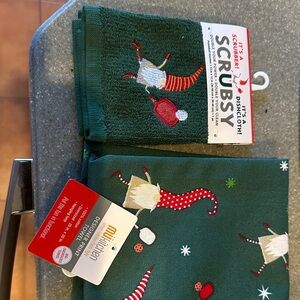 Brand new! Holiday Gnome Kitchen Towel Set